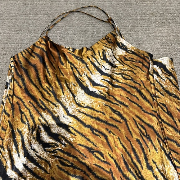 Tiger print top shop silk dress - Picture 2 of 2